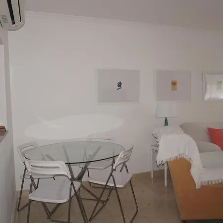 Apartment 2000 *
